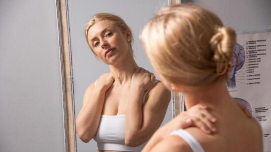 Косметолог назвала 5 причин, почему вы выглядите старше своих лет и как это исправить