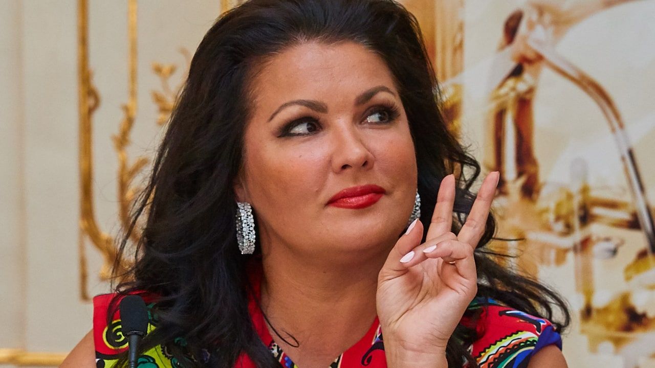 Нетребко показала подписчикам повзрослевшего сына