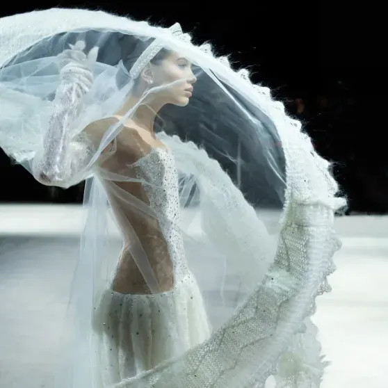 Аврора Киба в свадебном платье и внучка экс-президента Узбекистана Марьям Тилляева вышли на подиум на показе в Москве КибаАврора, Марьям, показ, Недели, прошёл, новой, коллекции, Solangel, рамках, Аврора, говорится, московской, ТилляеваРанее, ТилляеваАрора, брендаМарьям, соцсетях, переосмыслены, технологий, современной, через