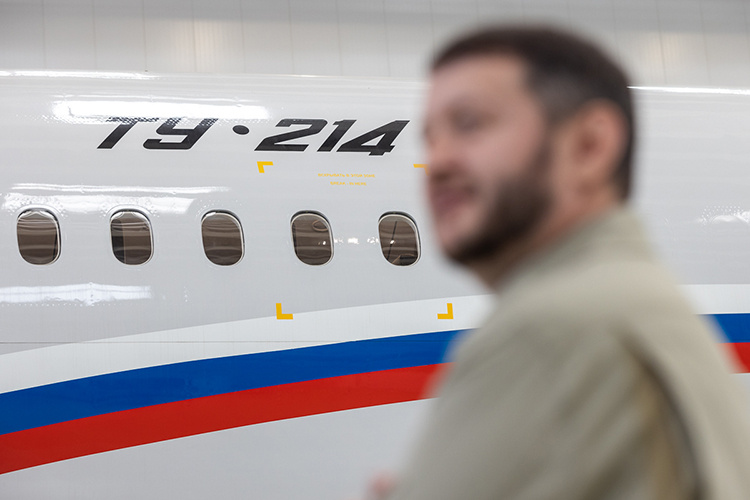    С выполнением плана по Ту-214 все сложно.   
Фото: Сергей Елагин