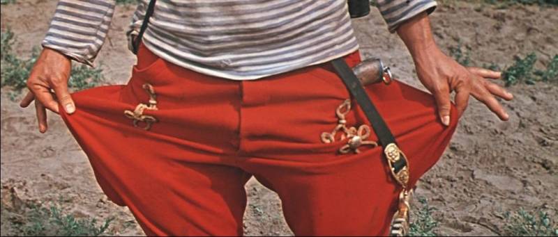 Самый «киношный» военный револьвер оружие