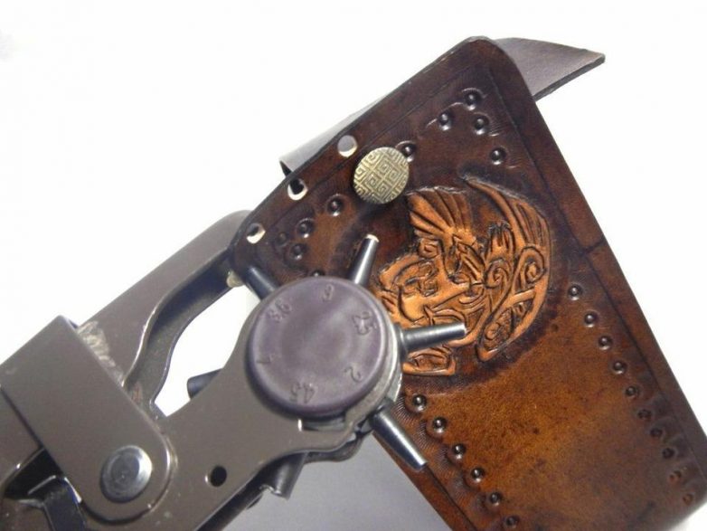 Маленькая кожаная сумочка на пояс кожаная сумочка