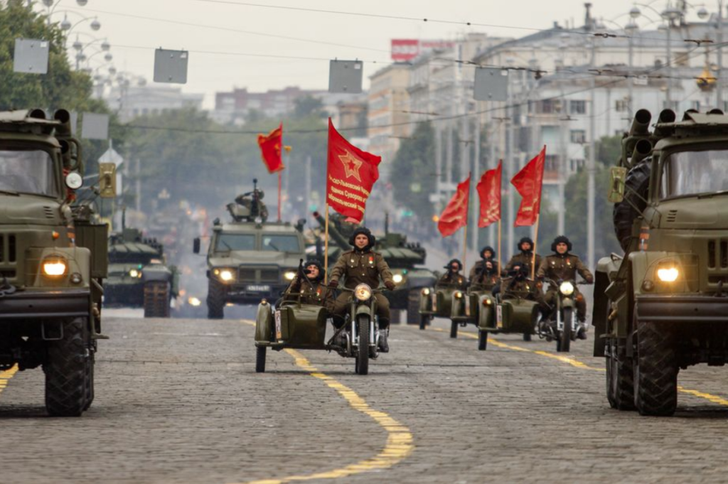На параде Победы «Уралы» заменили мотоциклами разорившегося украинского завода