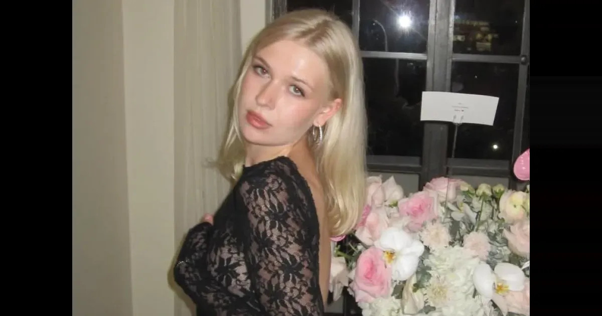 Старшая дочь Веры Брежневой Соня Киперман в "голых" образах отметила свой день рождения