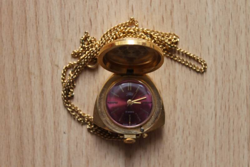 Возвращаясь в Советский Союз. Часы, шкатулки, войны и мировая революция история,интересное,былые времена