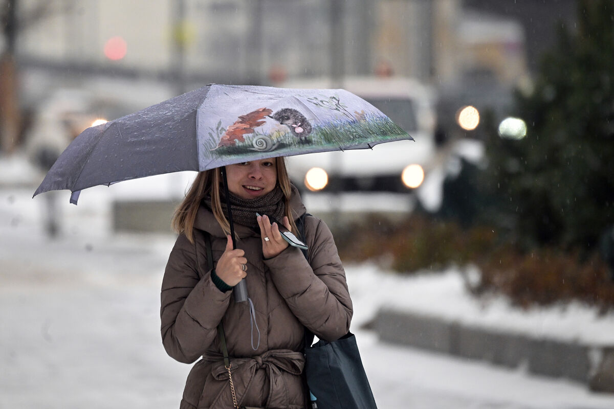 В Москве ожидается 10 градусов тепла, дождь и облачность