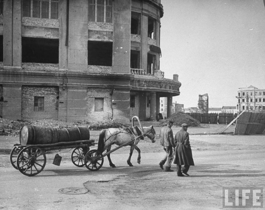Сталинград. 1943, 1947 и 1952 года