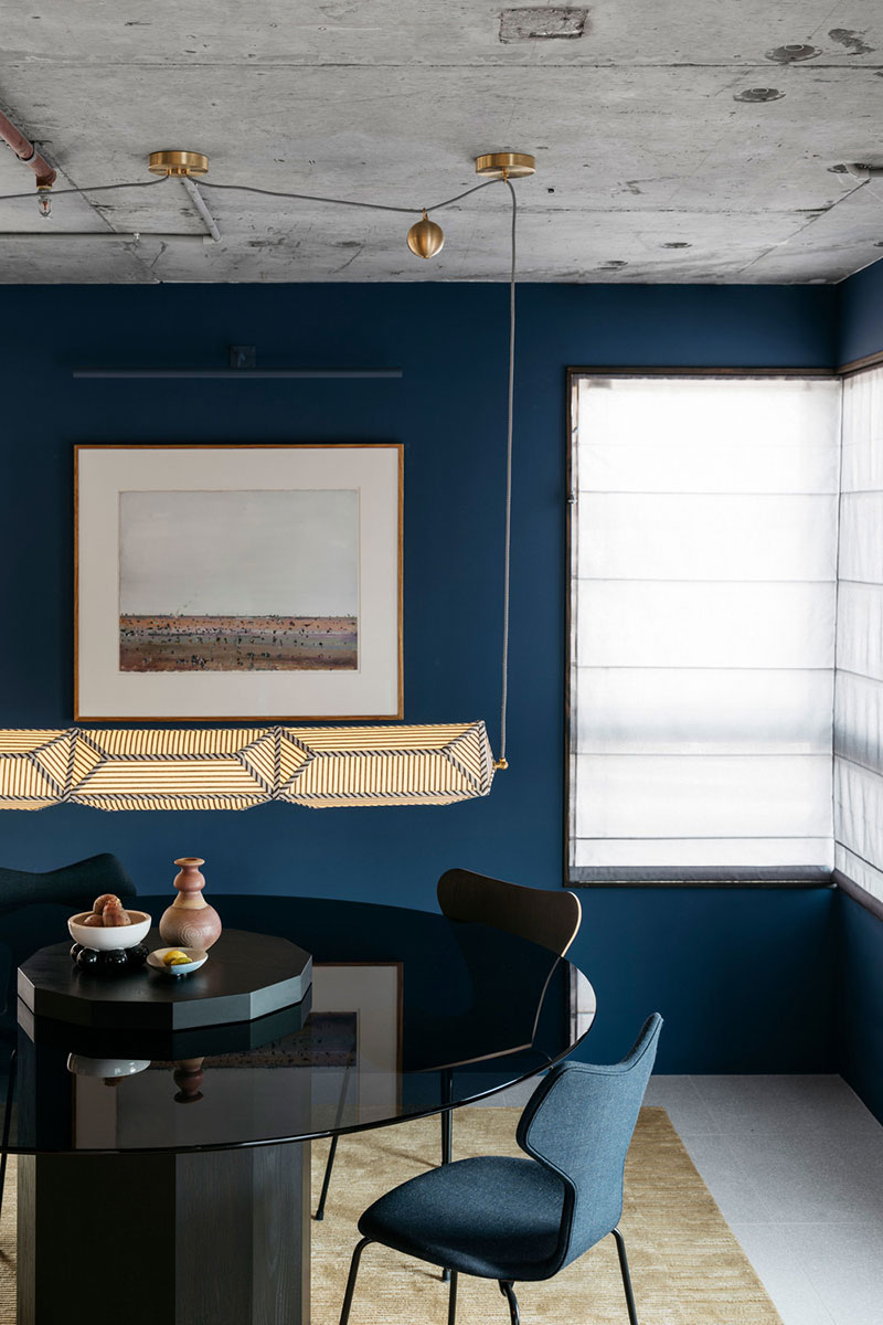 Черный цвет и бетон: стильная квартира холостяка в Сиднее Черный цвет и бетон: стильная квартира холостяка в Сиднее Австралия