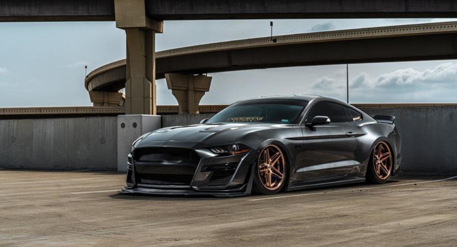 Ford Mustang GT оснастили коваными дисками от Ferrada