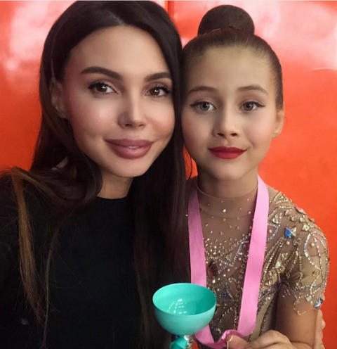 Дочери Ксении Бородиной и Оксаны Самойловой выступили на соревнованиях
