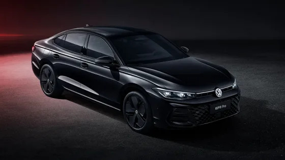 Volkswagen Passat стал самым продаваемым среднеразмерным седаном в Китае — позади Toyota Camry и Honda Accord