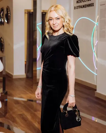 Яна Рудковская