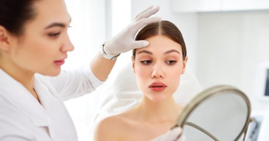 Проблемы с кожей обостряются весной: косметолог перечислил топ-5 процедур марта