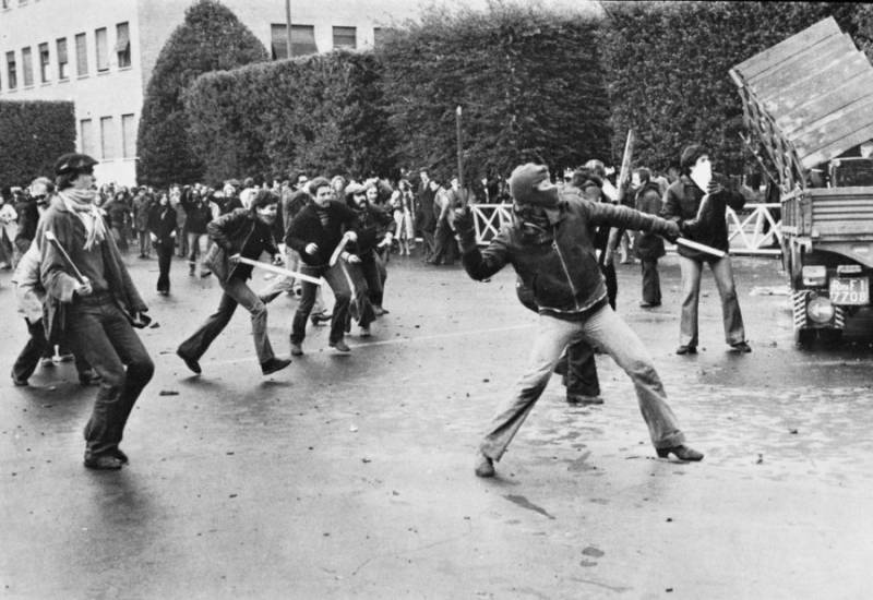 Осень 70-го в Калабрии: это вам не Италия! Осень 70-го в Калабрии: это вам не Италия! история