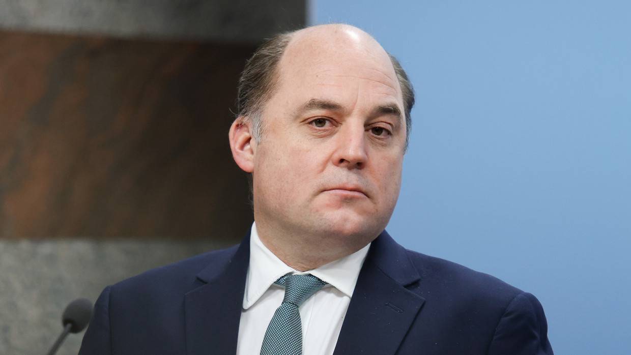 Глава минобороны Британии Уоллес: Лондон поставляет Киеву только оборонительное оружие