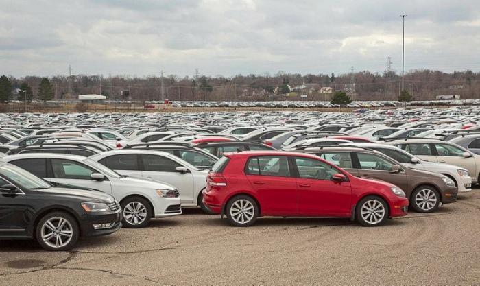 Кладбище новых Volkswagen в пустыне  