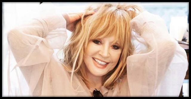 Озвучен райдер Пугачевой: заплатила за успех здоровьем, но повторю юбилейный концерт Озвучен райдер Пугачевой: заплатила за успех здоровьем, но повторю юбилейный концерт celebrities,Алла Пугачева,звезда,наши звезды,новости,певица,развлечение,шоубиz,шоубиз