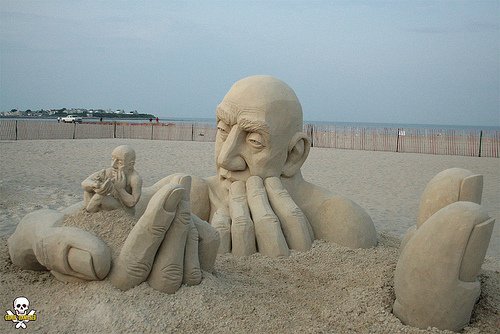 Потрясающие скульптуры из песка интересное