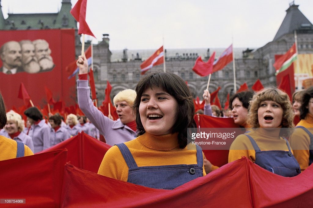 Фотографии первомайских демонстраций