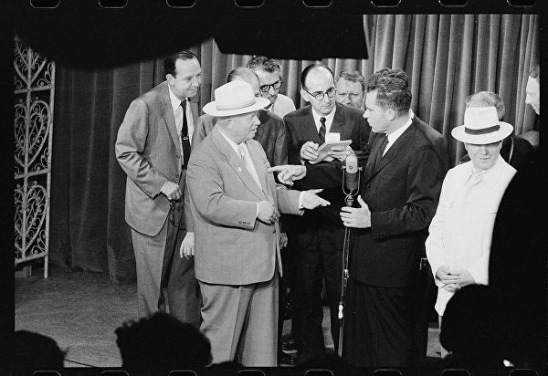 Кухонные дебаты между вице-президентом США Ричардом Никсоном и председателем Совета Министров СССР Никитой Хрущёвым, состоявшихся 24 июля 1959 года