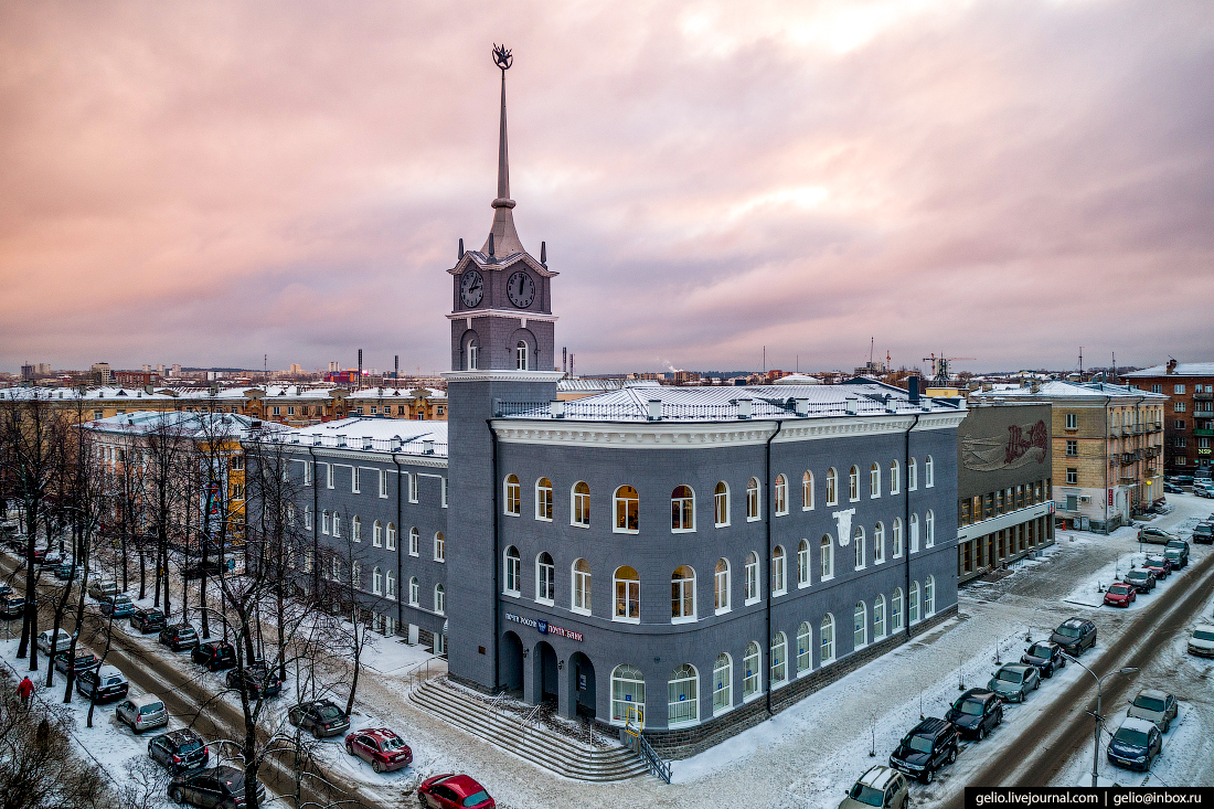 Петрозаводск с высоты, главпочтамт