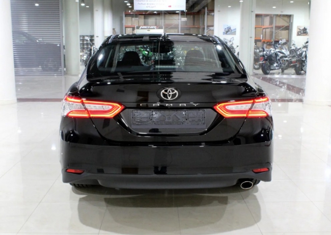 Toyota Camry XV70 — шесть главных недостатков Camry,Toyota,достоинства и недостатки,тест-драйв