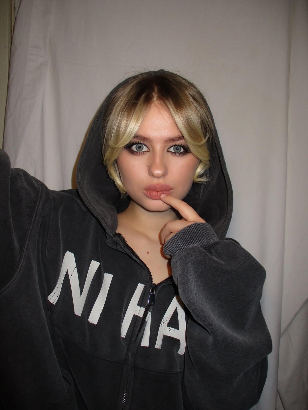 Куда пропала финалистка 3 сезона «Голос. Дети» Ярослава Дегтярева Ярослава, Ярославы, очень, песни, девочка, девушка, певица, песню, «Голос, выбрала, девочки, певицы, также, «Кукушка», чтобы, вечер», только, несколько, почти, каждый