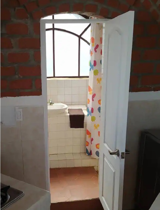  ru.airbnb.com.