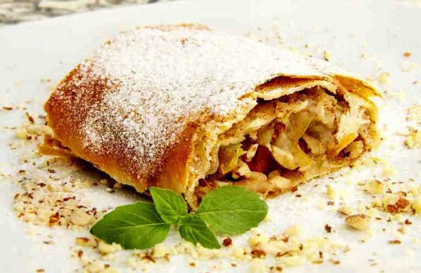 Рижский яблочный пирог. Как штрудель, только быстрее
