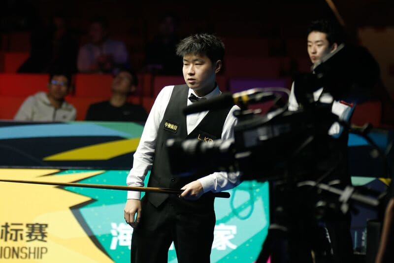Чжао Синьтун вышел после первой сессии со счетом 4-4 (фото: WST)