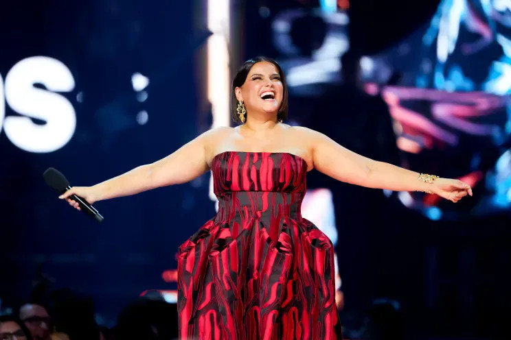 Нелли Фуртадо впервые вышла в свет после завершения карьеры на фоне критики её фигуры ФуртадоНелли, Нелли, певица, Фуртадо, происхождения, вышла, окончательно, после, сцены, Images, решение, любви, уровень, новый, себеНелли, заявляет, миниюбках, купальниках, годФуртадо, публикует