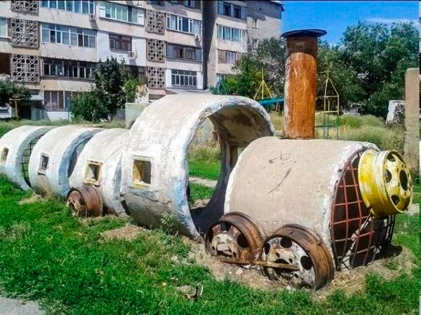 Зажигательный юмор на ярком фоне 