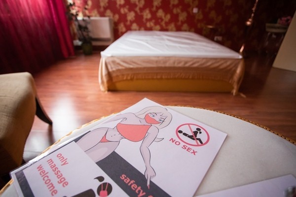 "Их нужно заставить работать и учиться": В Госдуме поддержали петицию с просьбой ввести уголовную ответственность за проституцию
