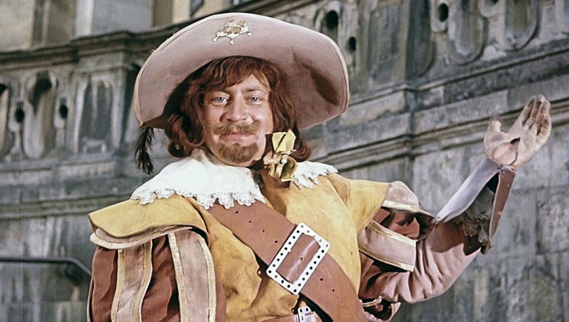 Друг портоса. Три мушкетера портос. Портос из трех мушкетеров. Друг портоса. Три мушкетера атос портос арамис дартаньян.