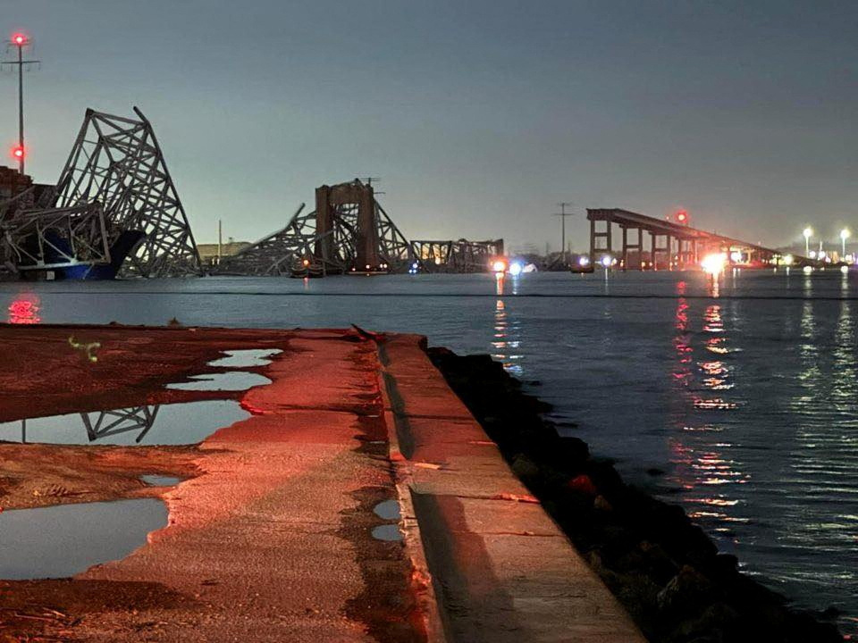 Губернатор штата Мэриленд Мур ввел режим ЧС из-за обрушения моста в Балтиморе