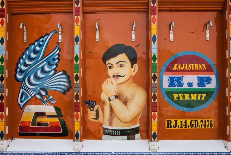 Тюнинг по-индийски: грузовики, от которых не отвести глаз авто и мото