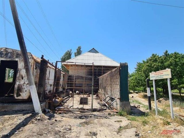 «Русские, помогите!». Почему Россия должна разнимать драки стран экс-СССР? «Русские, помогите!». Почему Россия должна разнимать драки стран экс-СССР? геополитика