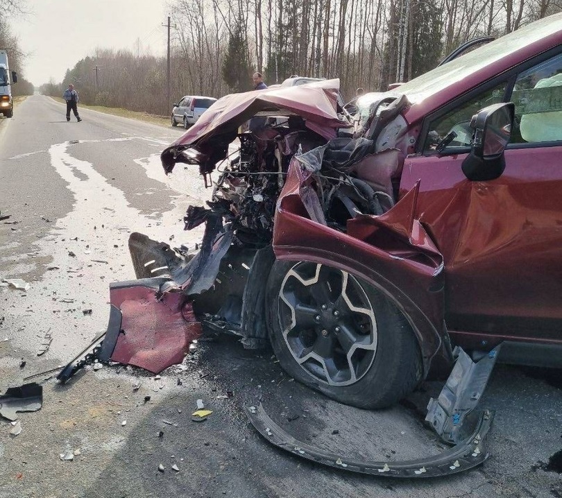 После ДТП на брянской трассе погибла 80-летняя женщина-водитель Subaru