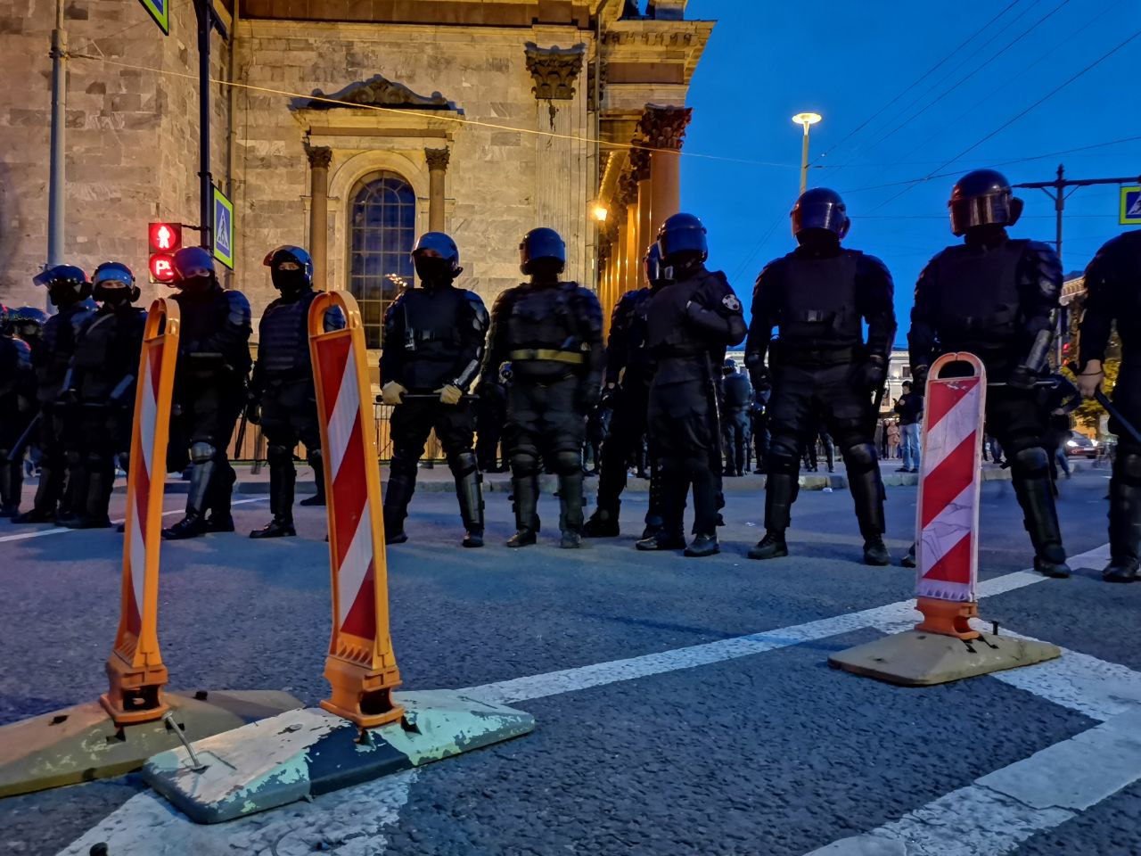 Митинг в питере 2024. Протесты в Петербурге. Митинг в Санкт Петербурге. Несанкционированный митинг Петербурге. Митинги в Санкт-Петербурге сейчас.