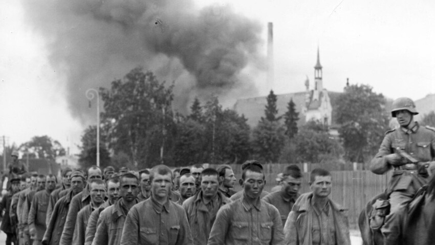 Как Красная Армия ценой катастрофы остановила немецкий блицкриг в 1941