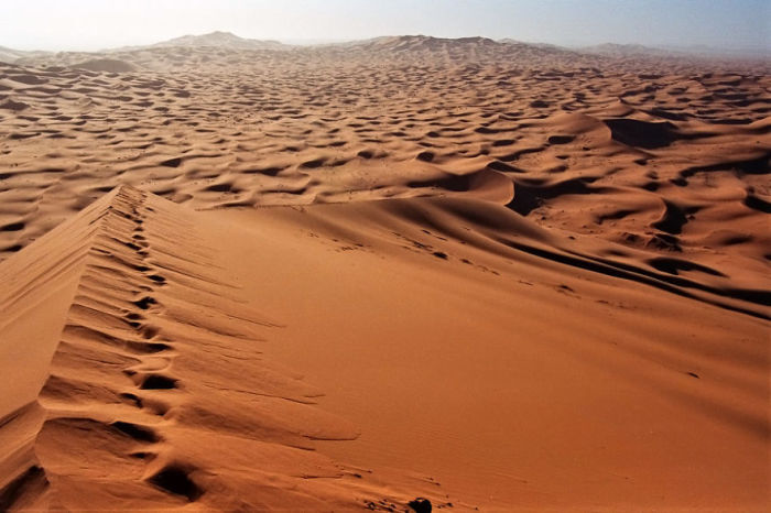 Песчаные дюны Мерзуга, завораживающие своими необычными формами.