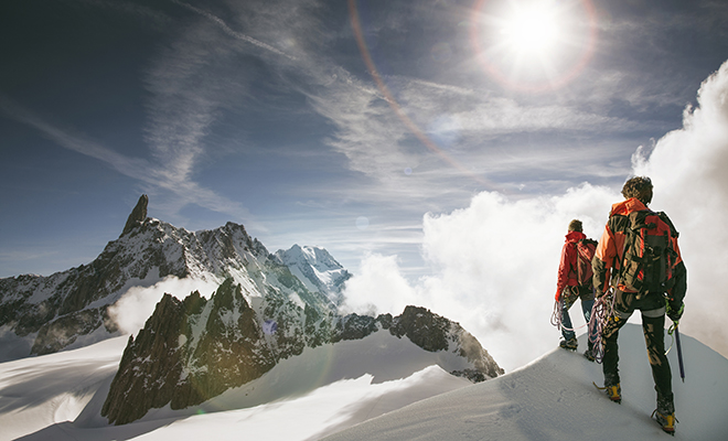 Ученые на Эвересте начали слышать похожие на крик звуки. Они появляются только ночью, а утром стихают