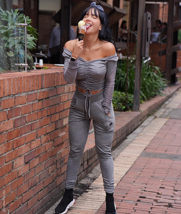 Девушки без бюстгальтеров Девушки без бюстгальтеров картинки,позитив