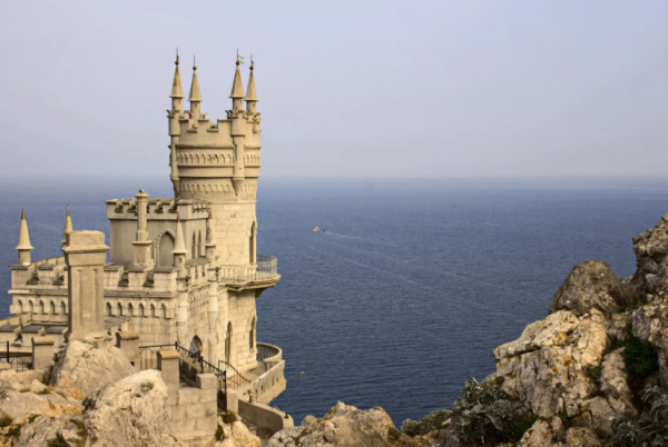 Крым вошел в топ самых популярных регионов для путешествий у россиян 
