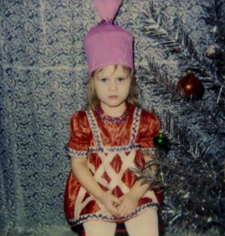 «Все девочки снежинки, а мальчики клоуны»: детские костюмы новогодних утренников 90-х детство,костюмы,новогодние праздники,новый год,фантазия