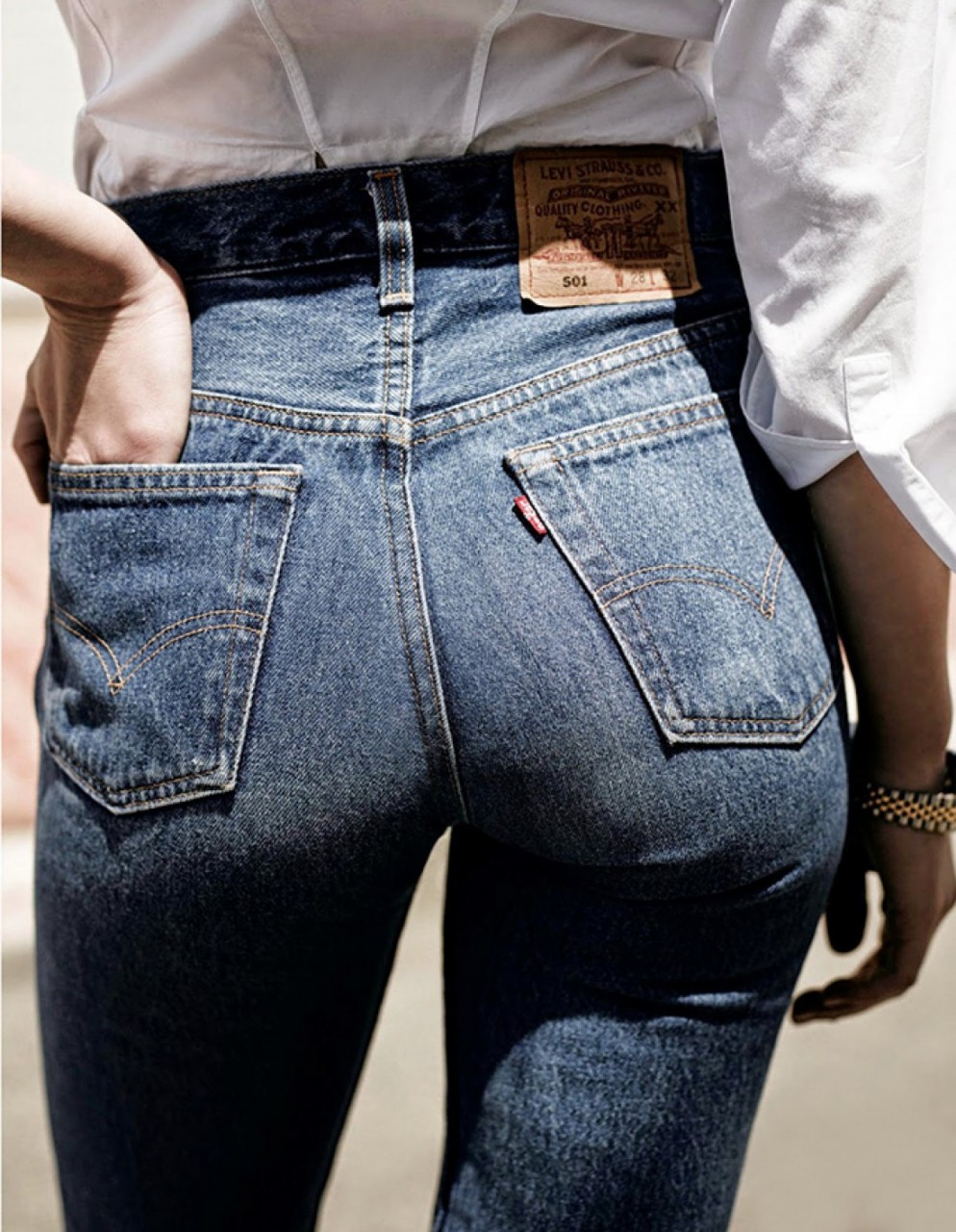 Как правильно стирать джинсы?