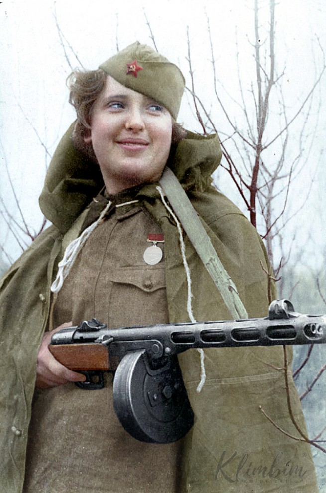 Юлия Яворская - медсестра, которая вытащила с поля боя 56 раненных солдат во время Сталинградской битвы. 