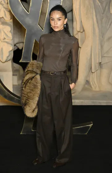 Белла Хадид, Рози Хантингтон-Уайтли, Кейт Мосс, Оливия Уайлд, Марк Эйдельштейн с девушкой и дети звёзд на показе Saint Laurent benjamin cremel,kristy sparow,laurent saintlaurent,айрис лоу,Алеся Кафельникова,алина миллер,Белла Хадид,джейн биркин,джуд лоу,зоя кравиц,Кейт Мосс,леон лурдес,Марк Эйдельштейн,матильда пино,Мишель Пфайффер,надежда ли коэн,Оливия Уайлд,Рози Хантингтон-Уайтли,татьяна чурбанова,франсуа-анри пино,Шарлотта Генсбур,эрин уоссон