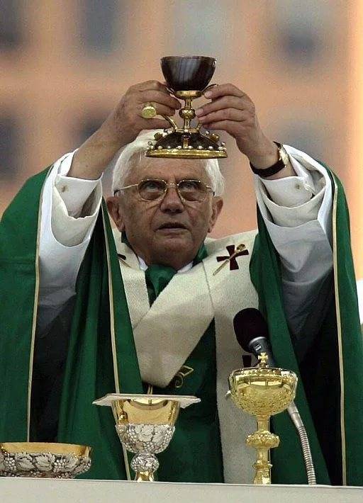 Святой Грааль и рыцари Круглого стола Святой Грааль и рыцари Круглого стола история