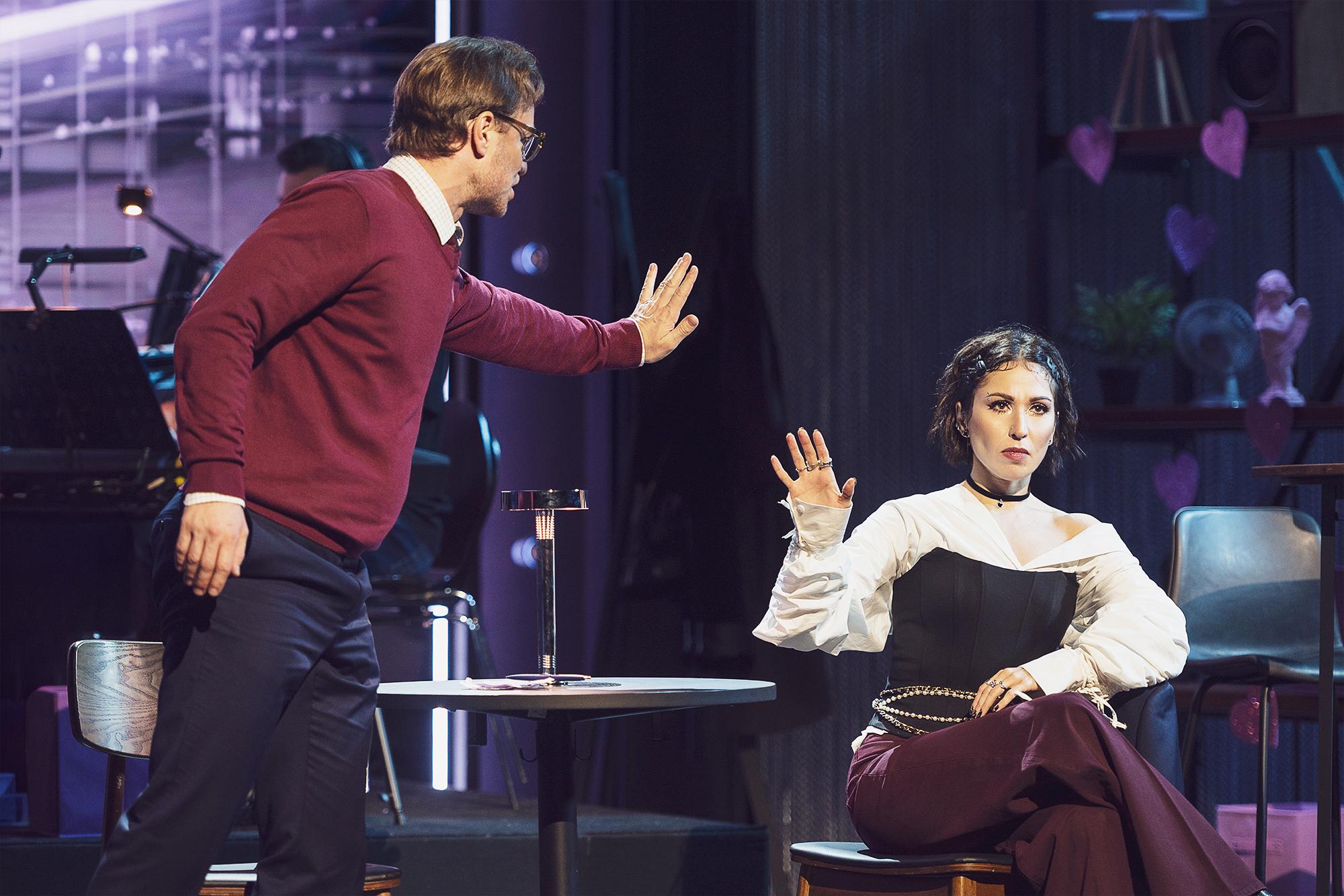 Вышел тизер на мюзикл «День влюбленных»: зачем смотреть самое популярное музыкальное шоу России только, «День, «Маска», театре, влюблённых», лучше, Сиваев, композитор, Евгений, Загот, художникпостановщик, Александр, МухинаВместе, видеограф, мюзиклом, «Первое, свидание», составляет, оригинальный, театральный